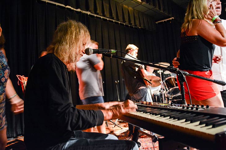 Photo of band playing at Hope For The Warriors 2021
